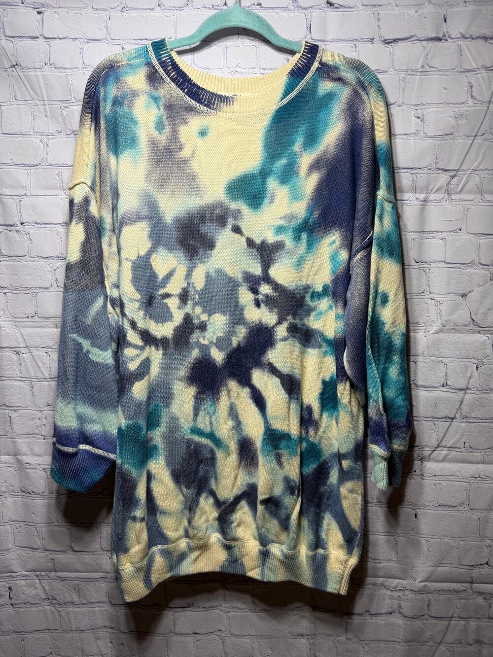Natural Life Womens Taylor Oversized Tie Dye Sweater Cream Blue Sz L/XL
